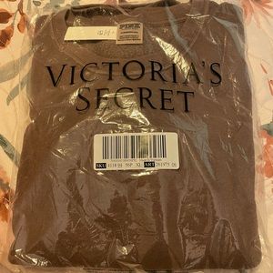 Victoria’s Secret PINK sweatshirt nwt
